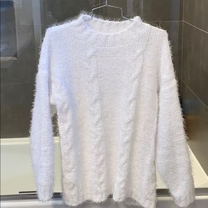 Ceny White eyelash knit sweater size small